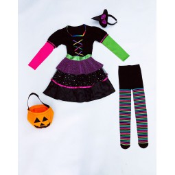 COSTUME